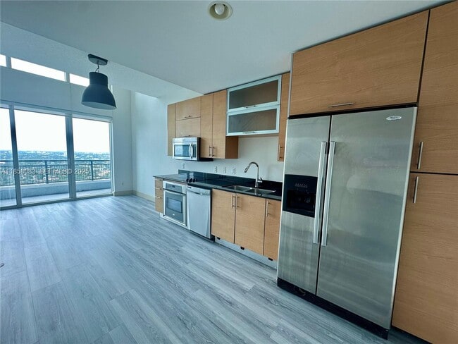 Building Photo - 60 SW 13th St