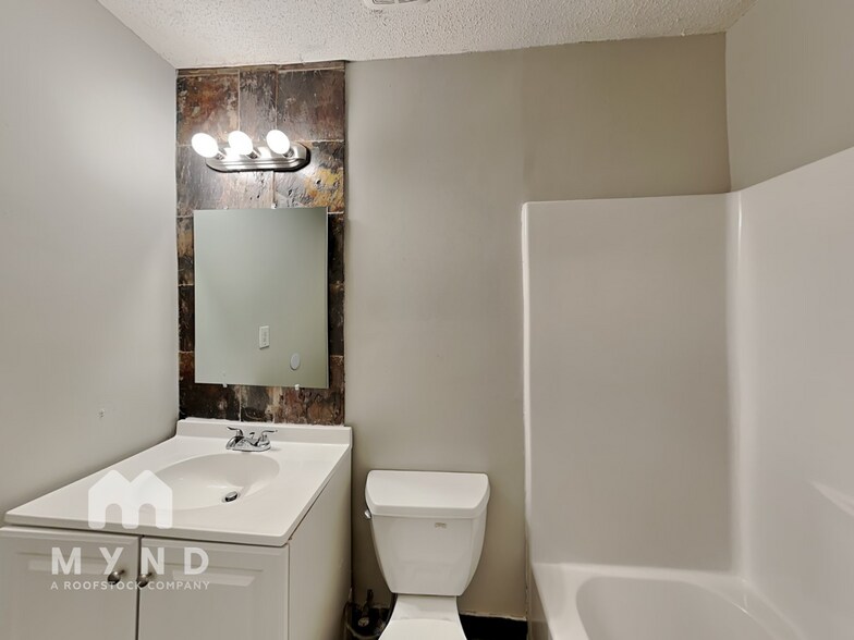 Building Photo - 632 Kilkenny Cir
