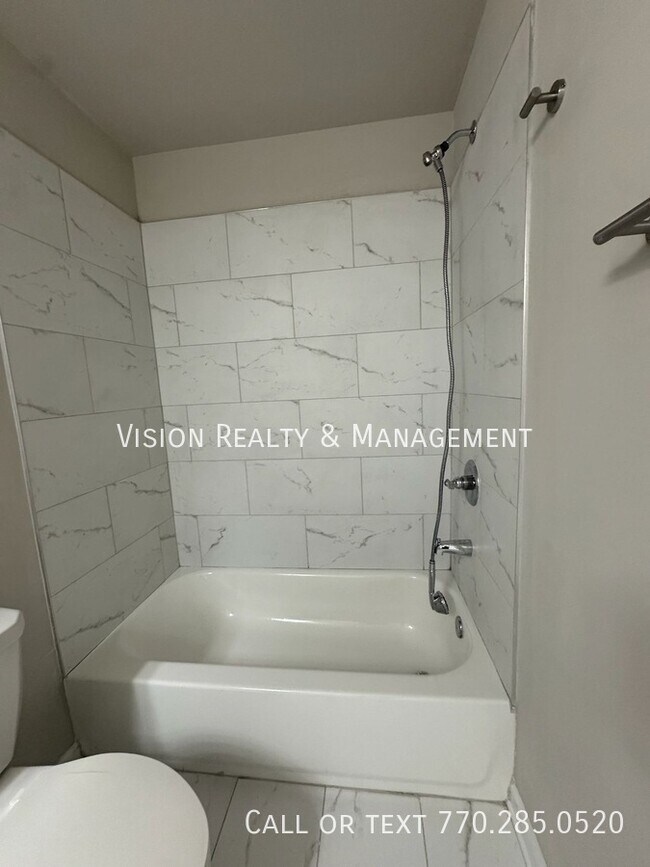 Building Photo - 8330 Triple Crown Dr
