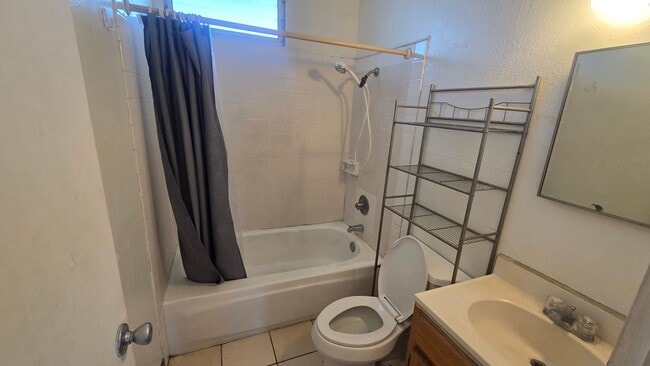 Building Photo - Pearl Ridge 2 Bedroom at Harbor Vista.