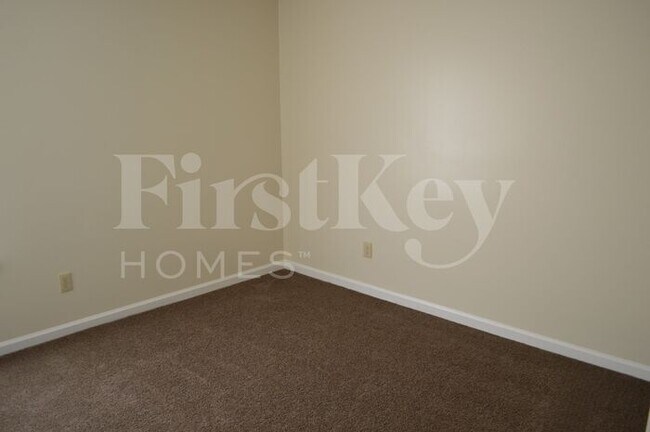 Building Photo - 6045 Holly Heights Cove