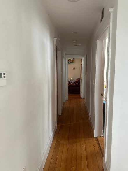 Building Photo - 16 Copenger St