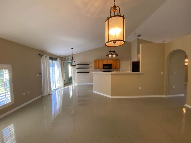 Building Photo - Vero Beach / Sebastian 3/2