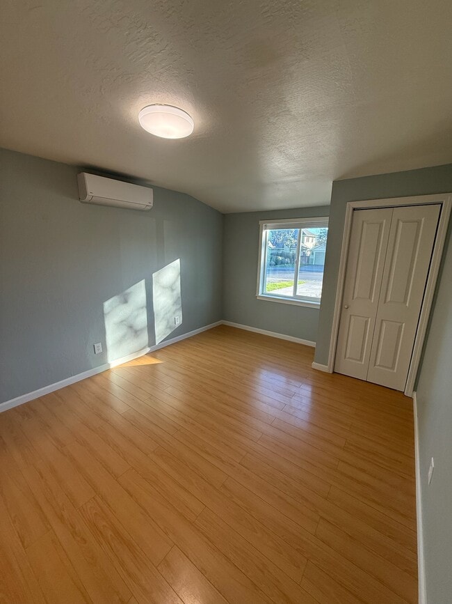 Building Photo - 770 Verano Ave