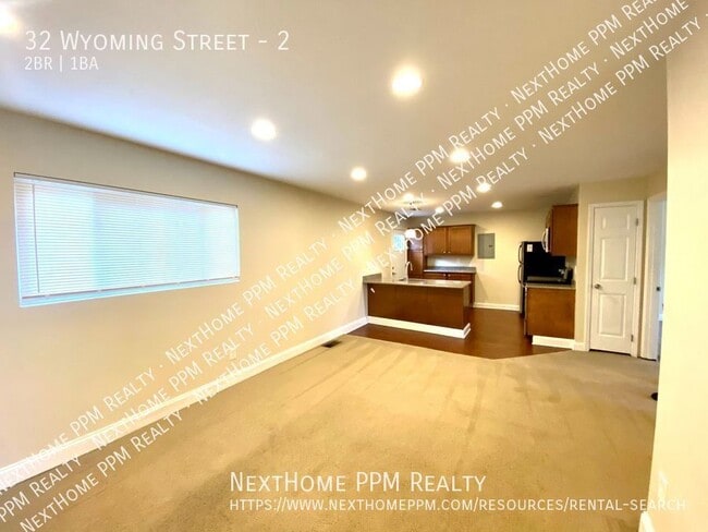 Building Photo - 32 Wyoming St