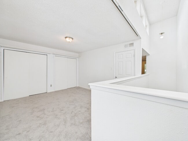 Building Photo - 781 Country Pl Dr