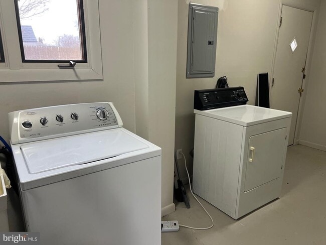 Building Photo - 116 Sylvan Terrace