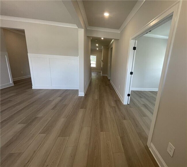Building Photo - 5647 Cabernet Ln