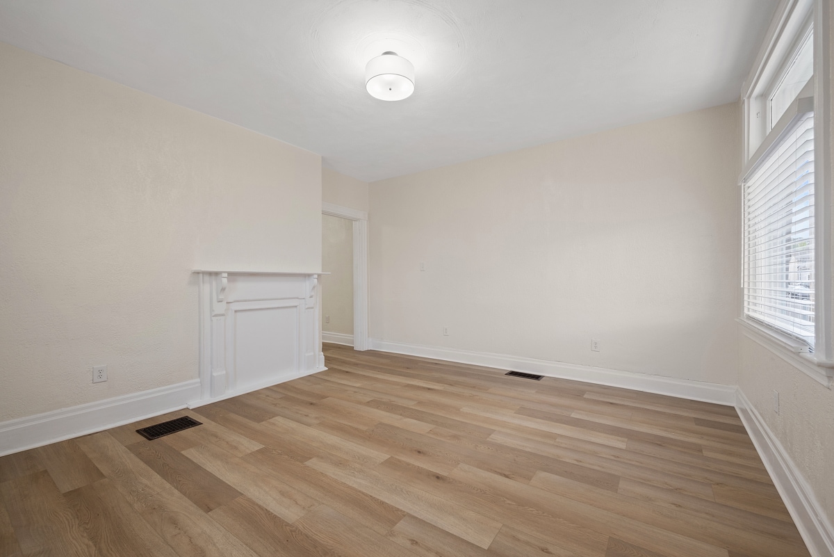 Building Photo - 503 3rd Ave