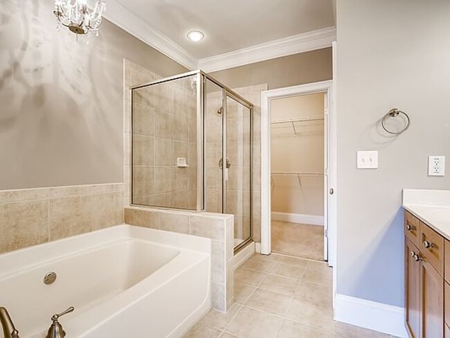 Building Photo - 1693 Mosaic Way