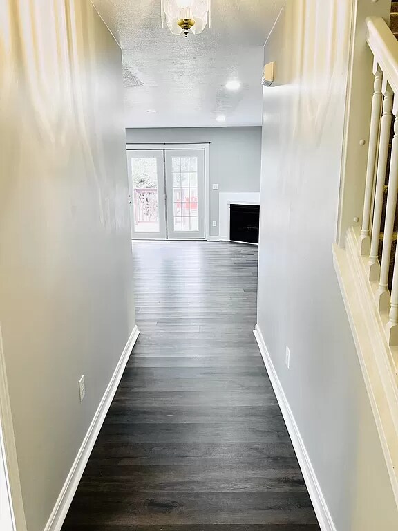 Building Photo - 3860 S Cramer Cir