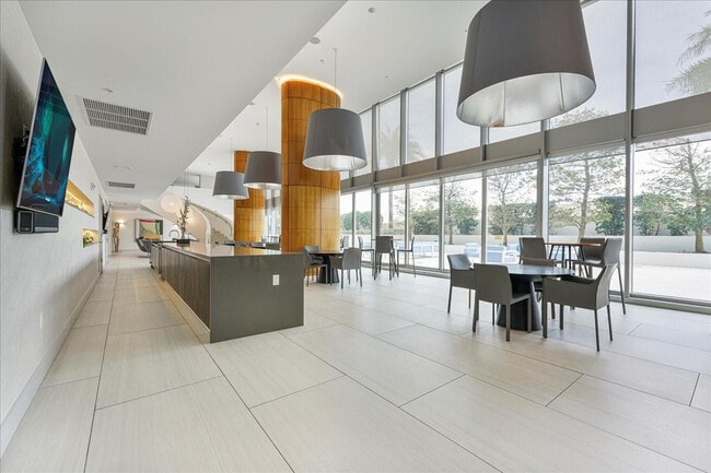 Building Photo - 1180 N Federal Hwy