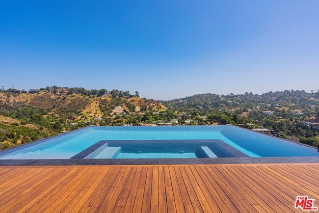 Building Photo - 7567 Hermes Dr