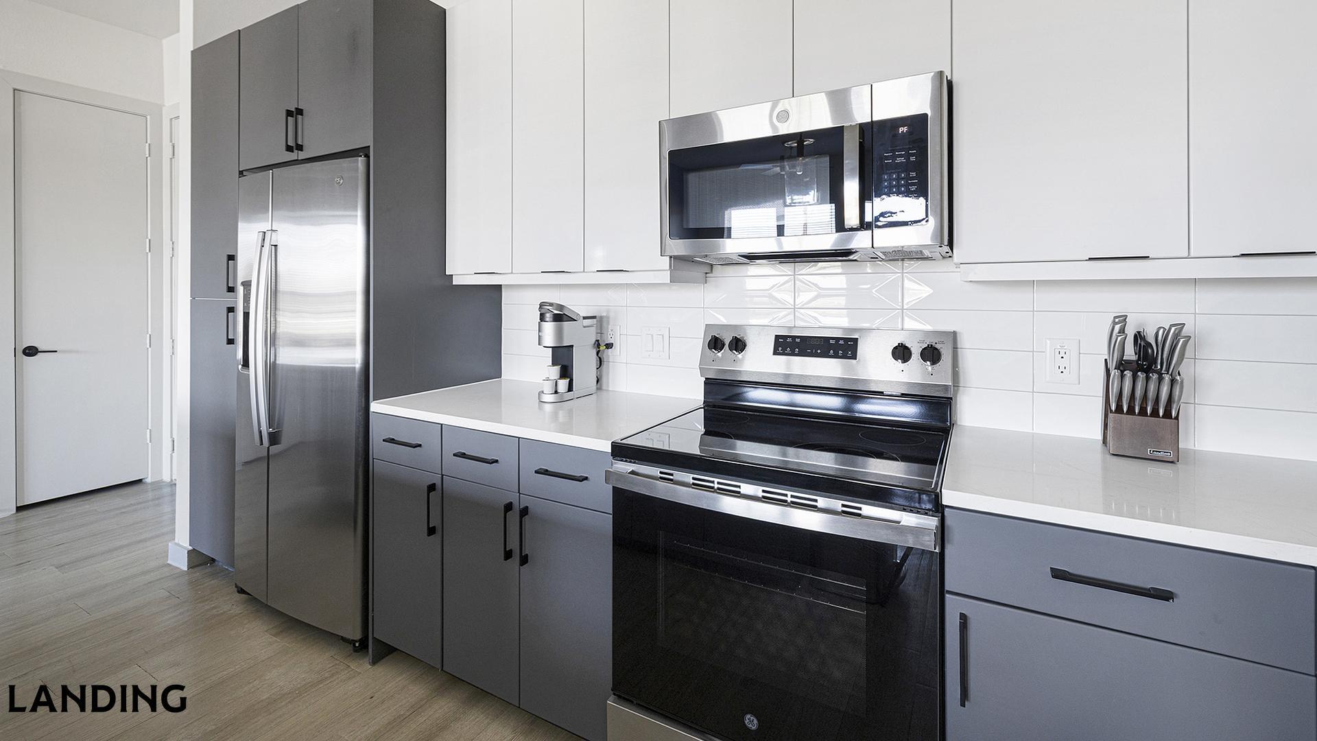 Building Photo - 1345 E 15th St