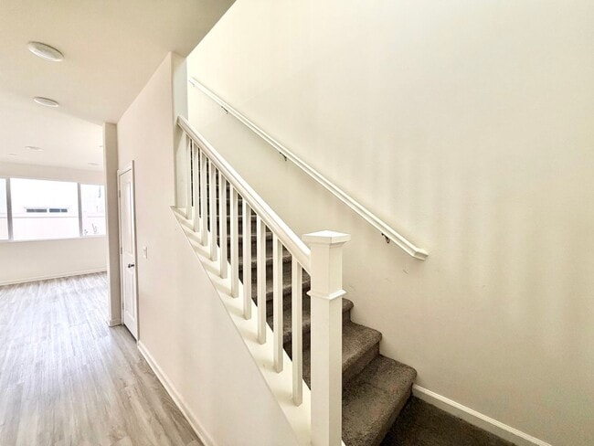 Building Photo - Iris Park Gem | 4 Bedrooms, Loft, and Modern Upgrades Throughout