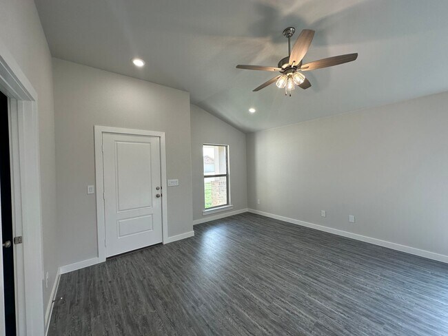 Building Photo - Pre-Leasing July in Frenship ISD