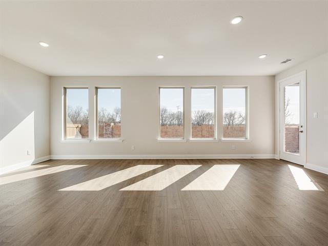 Building Photo - 1111 Cross Shr Dr