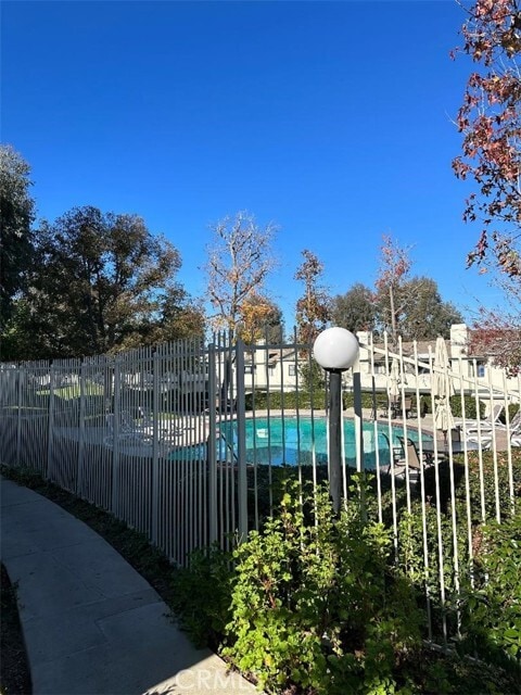 Building Photo - 10475 Newhome Ave
