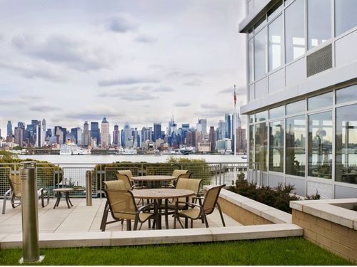 Building Photo - 1100 Ave at Port Imperial