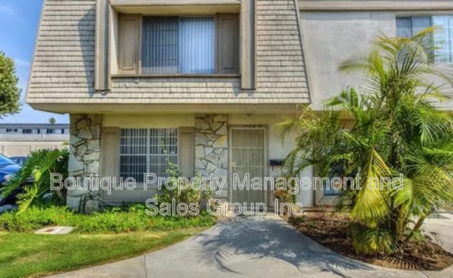 Building Photo - 11086 El Amarillo Ave