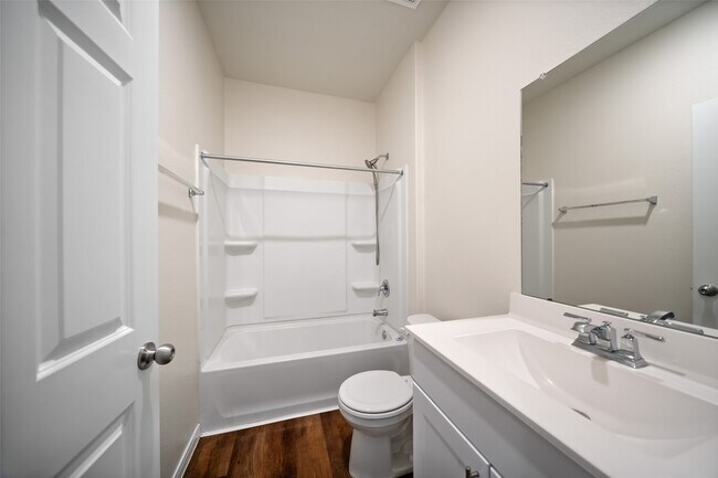 Building Photo - 14551 Maple Field Dr