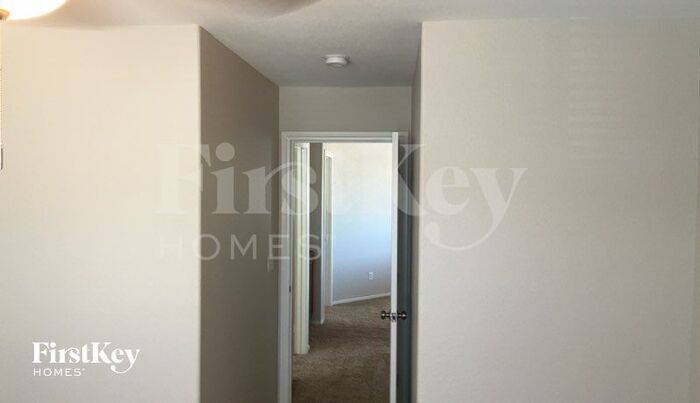 Building Photo - 6476 Hamilton Grove Ave