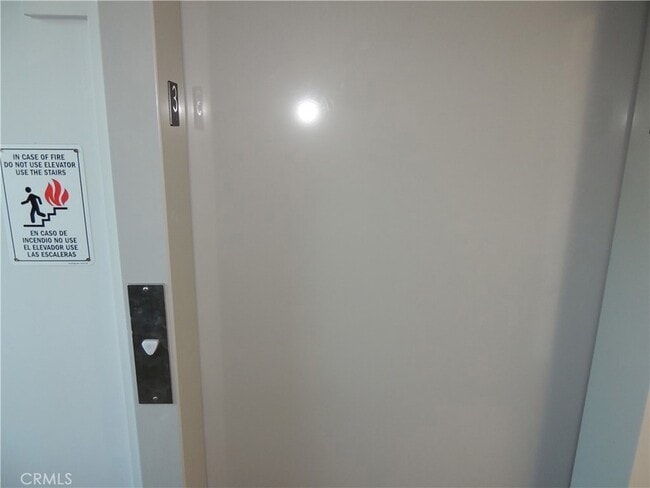 Building Photo - 22735 Del Valle St