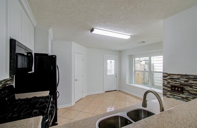Building Photo - 11123 Wild Goose Dr