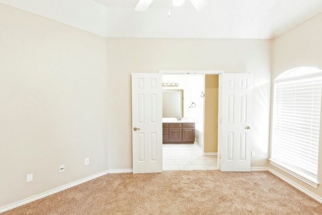 Building Photo - 10716 Trestles Rd