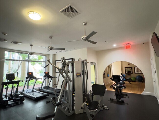 Building Photo - 1830 Radius Dr