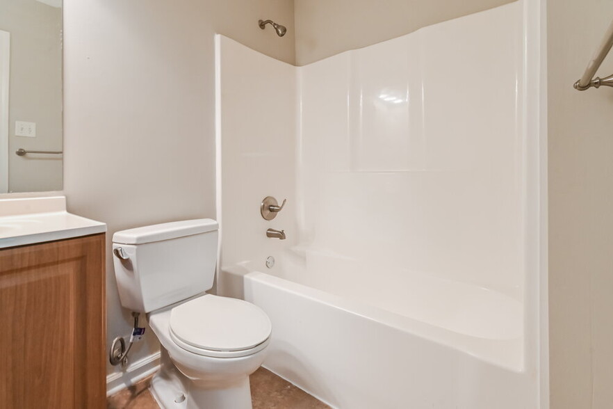 Building Photo - 9296 Brooks Cove