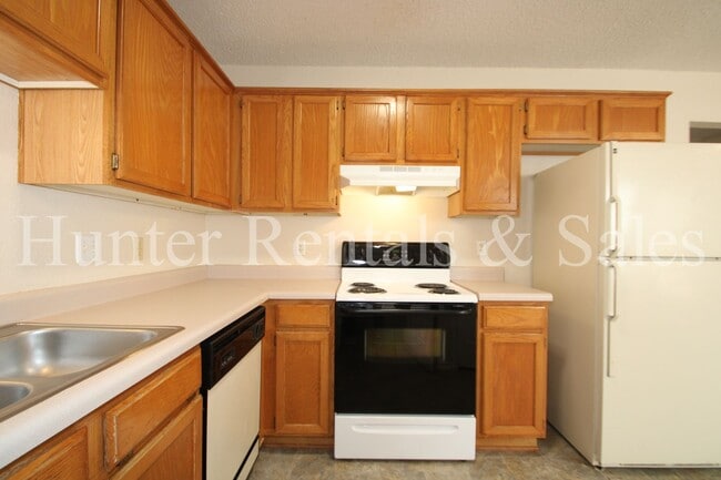 Building Photo - Southwest Killeen!