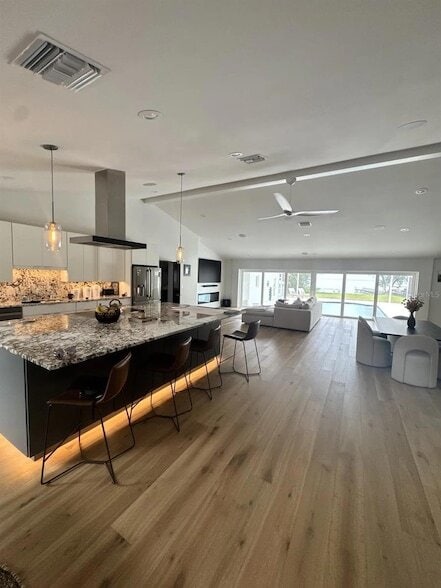 Building Photo - 1021 Temple Grove Pl