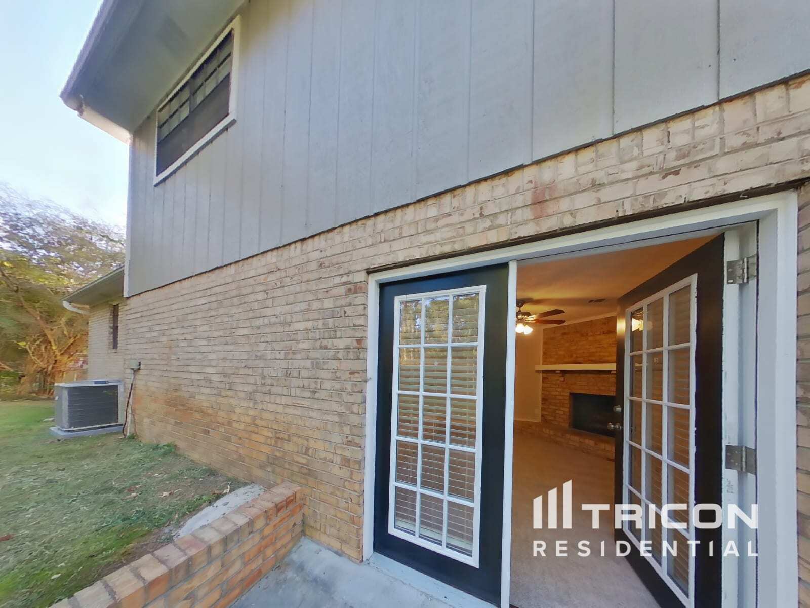 Building Photo - 30 Carriage Cir