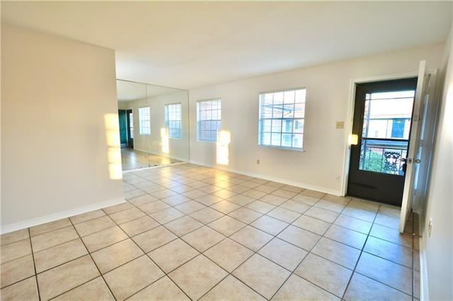 Building Photo - 3030 Edenborn Ave