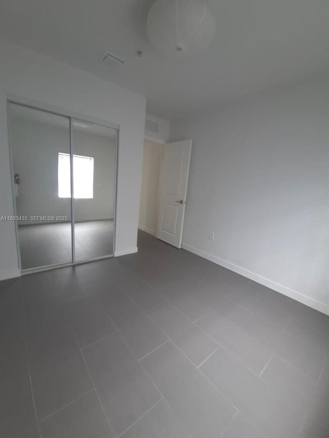 Building Photo - 1211 Euclid Ave