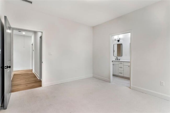 Building Photo - 830 Gaston St SW