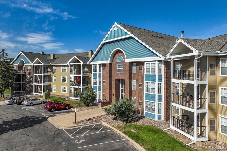 Building Photo - Meridian Pointe