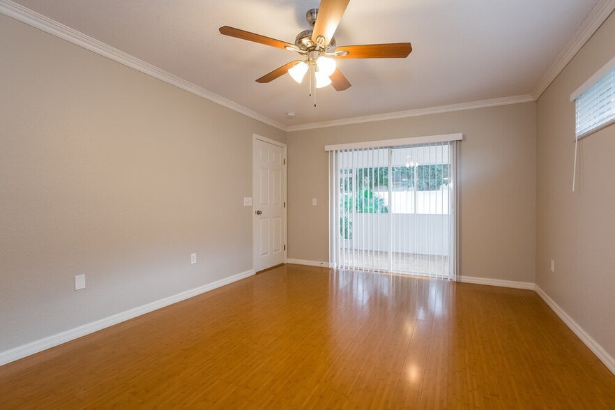 Building Photo - 2607 Pine Valley Dr