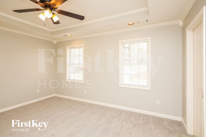 Building Photo - 785 Creek View Dr