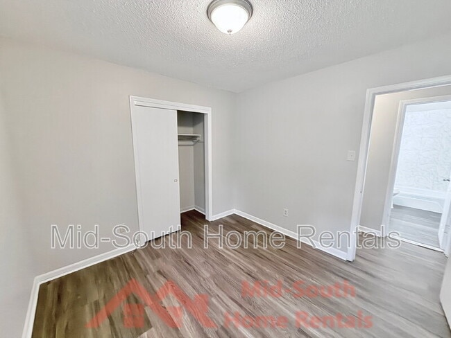 Building Photo - 3984 Acro Cove