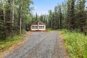 Building Photo - SEASONAL SOLDOTNA CABIN
