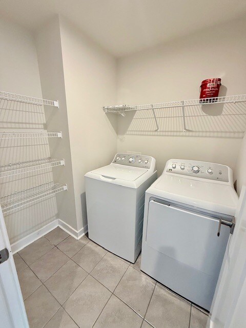 Building Photo - 208 Clearwood Dr