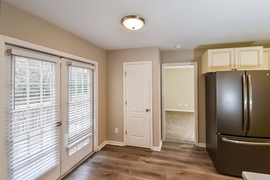 Building Photo - 6348 New Gate Dr