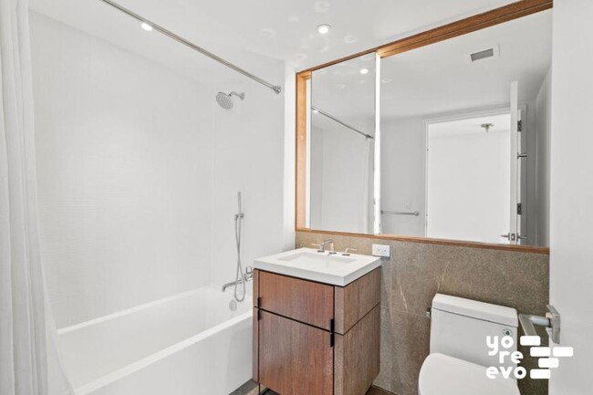 Building Photo - 2 bedroom in Brooklyn NY 11217