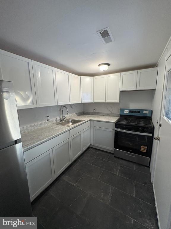 Building Photo - 2136 Atco Ave