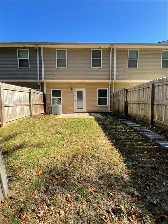 Building Photo - 6303 Ellenwood Dr