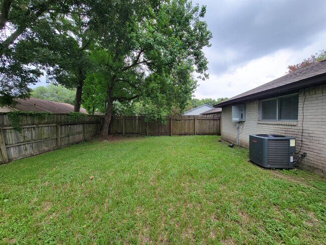 Building Photo - 22714 Paradise Gate Dr