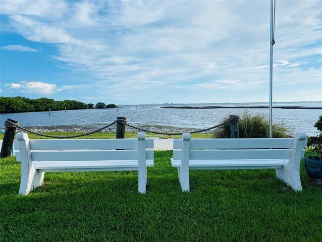 Building Photo - 2107 Ohio Ave