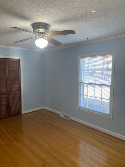 Building Photo - 8913 Oneal Rd